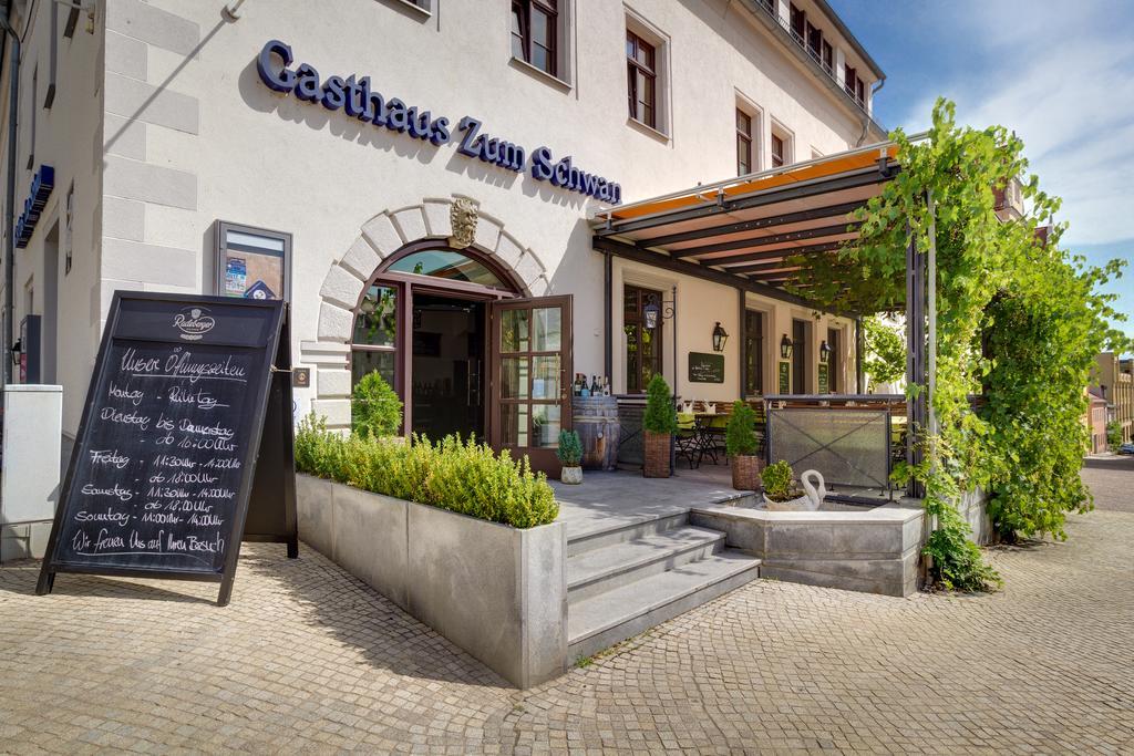 Gasthaus Zum Schwan Oschatz Buitenkant foto